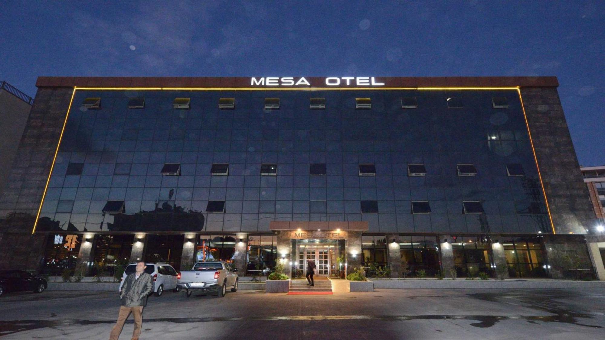 Mesa Hotel Batman Exterior foto